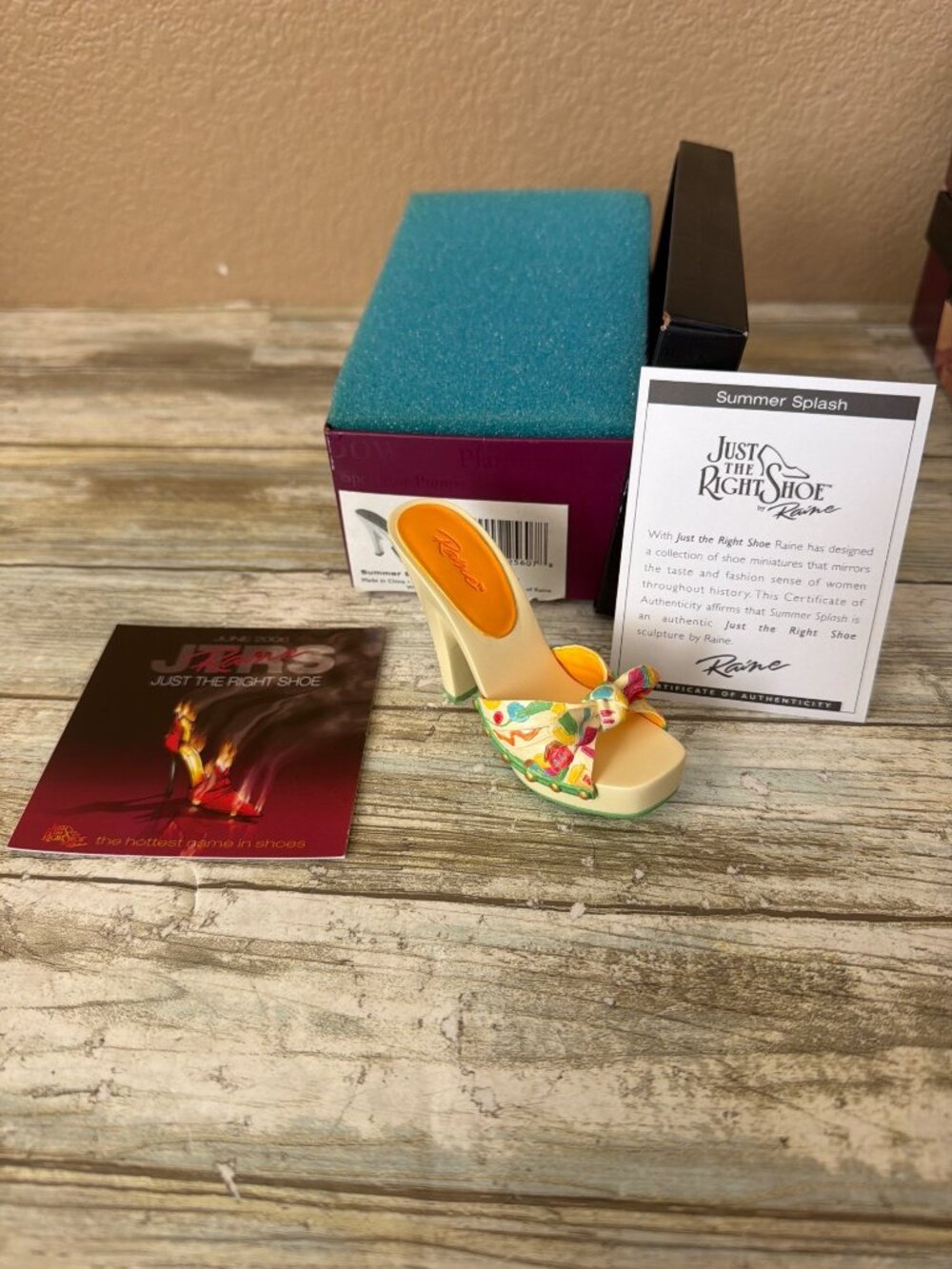 2006 Just The Right Shoe Raine "Summer Splash" Miniature Shoe #25607 NEW - Picture 4 of 11